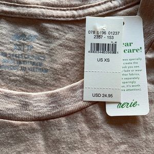 BNWT Aerie tee